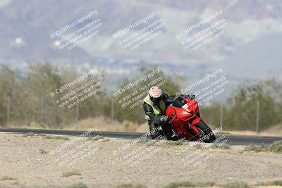 media/Nov-16-2025-Race Pace (Sun) [[8c5fa54630]]/Verified Riders/2-Turn 7 (945am)/